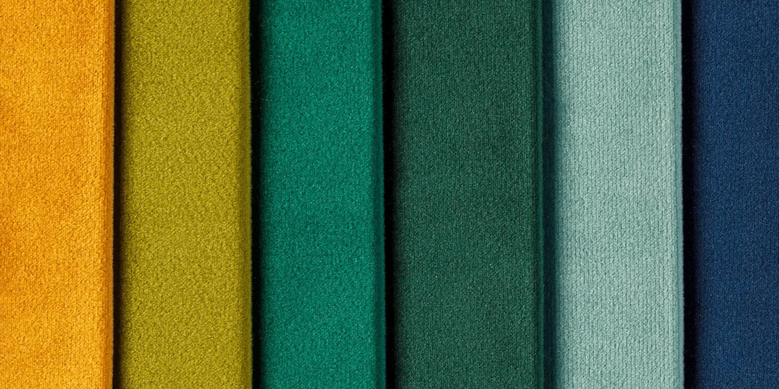 Образцы оригинальной Alcantara в разных цветах